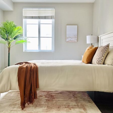 2Bd 2Ba Santa Monica Apartment With Relaxing Pool View 로스앤젤레스 외부 사진