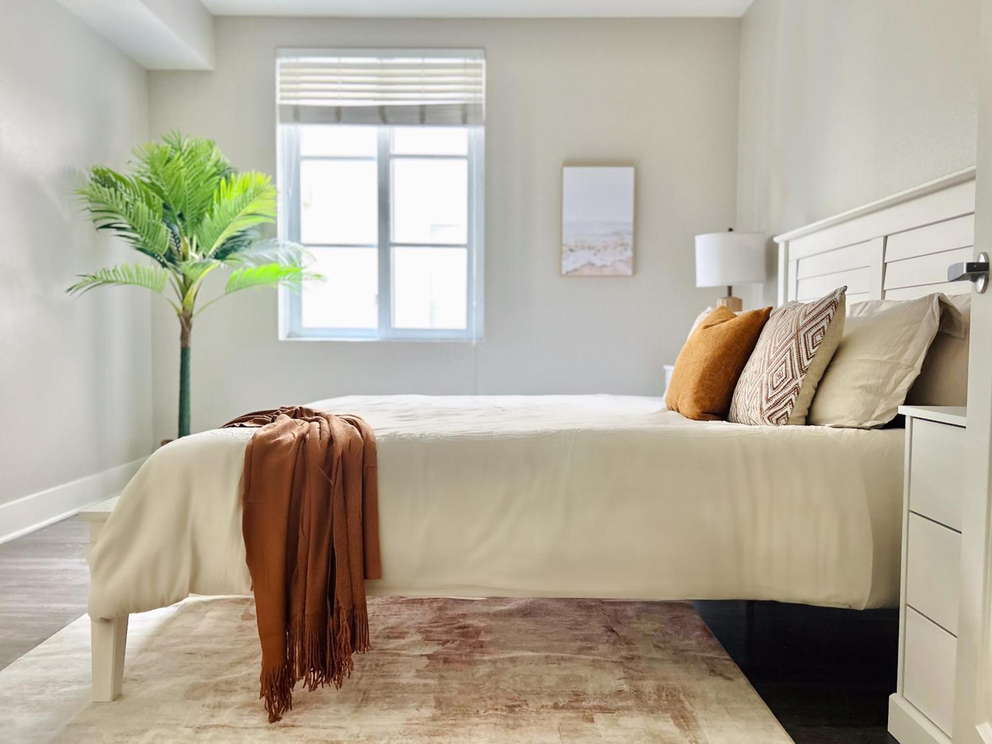 2Bd 2Ba Santa Monica Apartment With Relaxing Pool View 로스앤젤레스 외부 사진